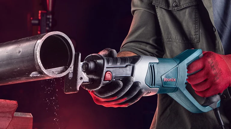 5 Best Cordless Reciprocating Saws in 2025