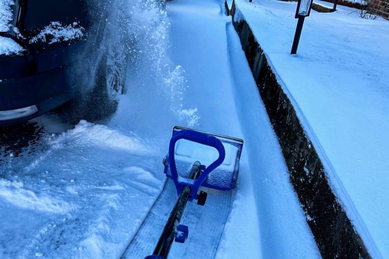 5 Best Cordless Snow Shovels in 2025